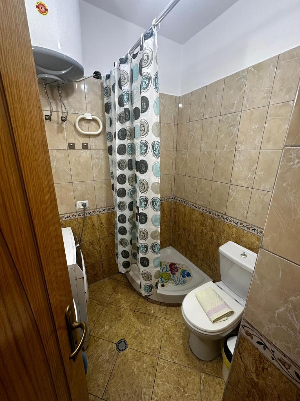 Boni Apartments Himare Exterior photo